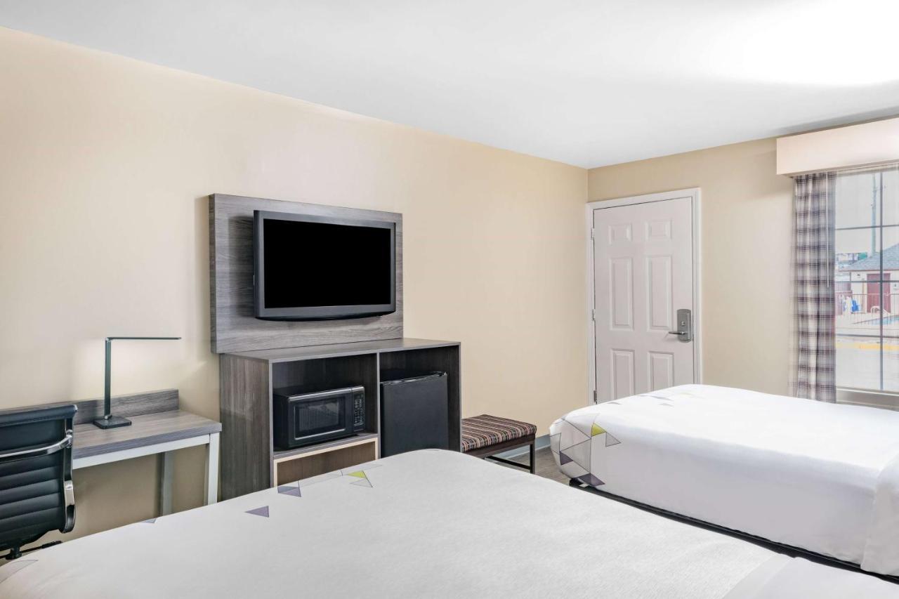 Baymont By Wyndham Commerce Ga Near Tanger Outlets Mall Extérieur photo