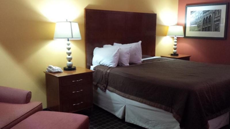 Baymont By Wyndham Commerce Ga Near Tanger Outlets Mall Extérieur photo